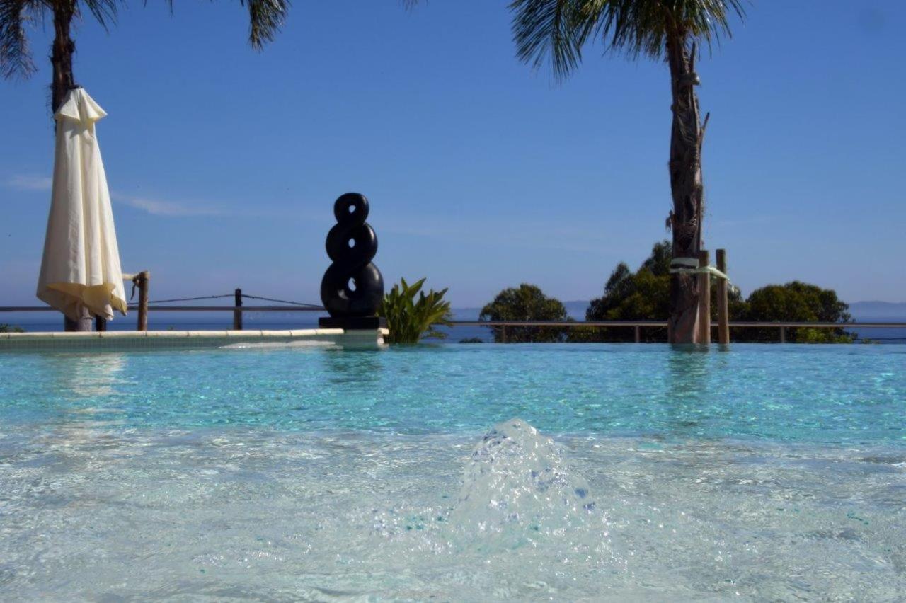 Les Lauriers Roses Aparthotel Rayol-Canadel-sur-Mer Exterior photo