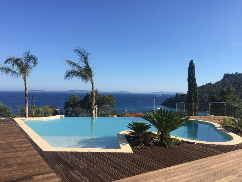 Les Lauriers Roses Aparthotel Rayol-Canadel-sur-Mer Exterior photo