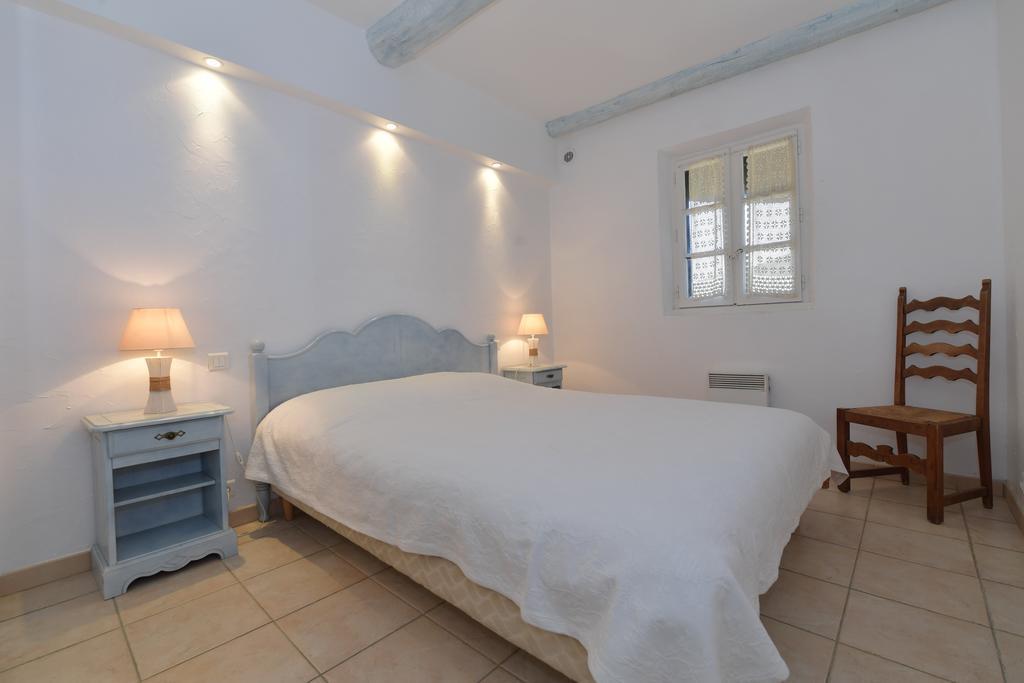 Les Lauriers Roses Aparthotel Rayol-Canadel-sur-Mer Exterior photo
