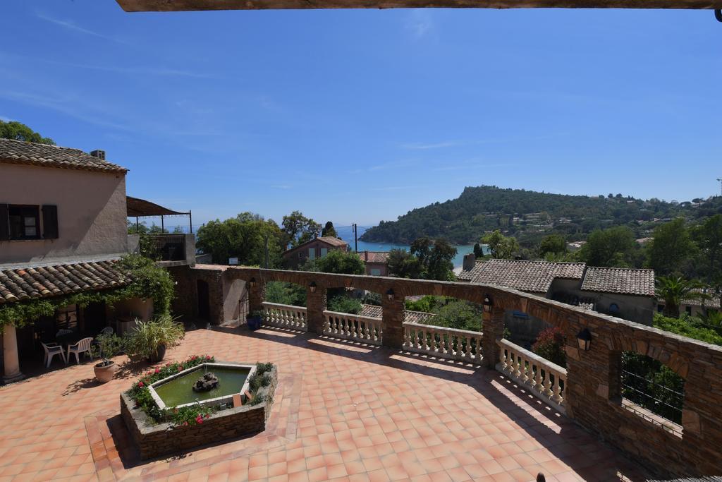 Les Lauriers Roses Aparthotel Rayol-Canadel-sur-Mer Exterior photo