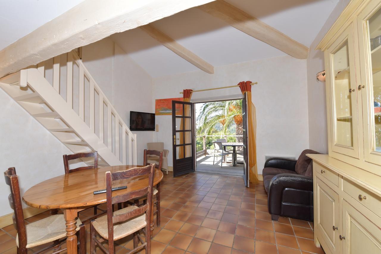 Les Lauriers Roses Aparthotel Rayol-Canadel-sur-Mer Exterior photo